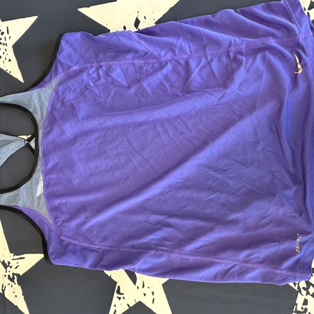 Nike Racer Back Workout Tank - Picture 5 of 6